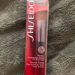 NIB Shiseido Perfect Foundation Brush
